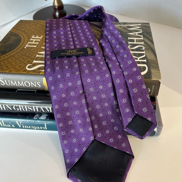 NWOT BROOKS BROTHERS “346” Pure Silk Mens Necktie Purple Abstract. - Picture 8 of 8